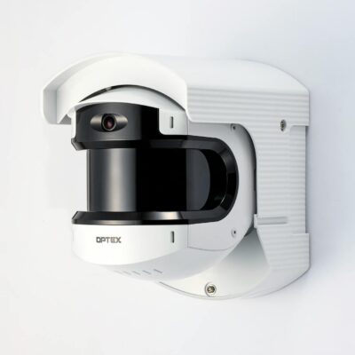 Para proteger sua câmera profissional da maresia e areia, utilize capas de chuva e areia, bolsas estanques, filtros UV e para