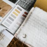 Para os melhores tecidos para roupa de praia com secagem rápida e proteção UV, considere opções como Poliamida, Elastano (Lyc