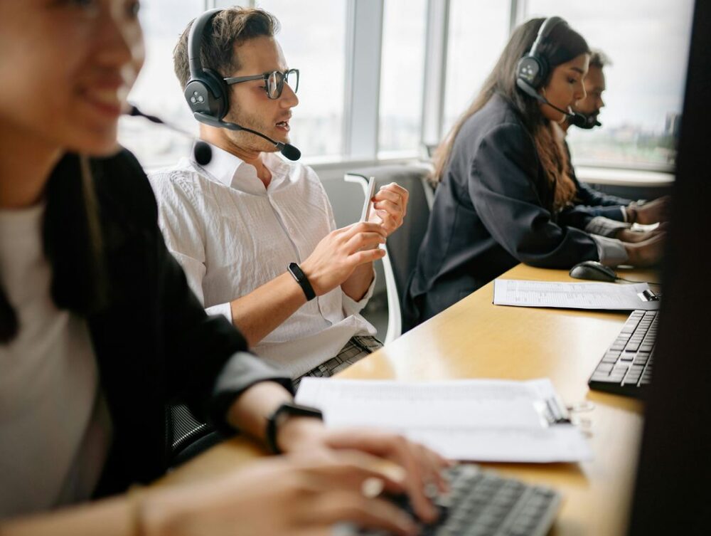 Community Force vs atendimento tradicional: qual é melhor?