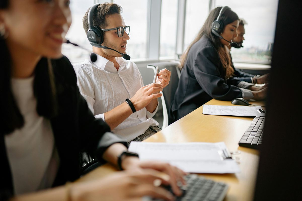 Community Force vs atendimento tradicional: qual é melhor?