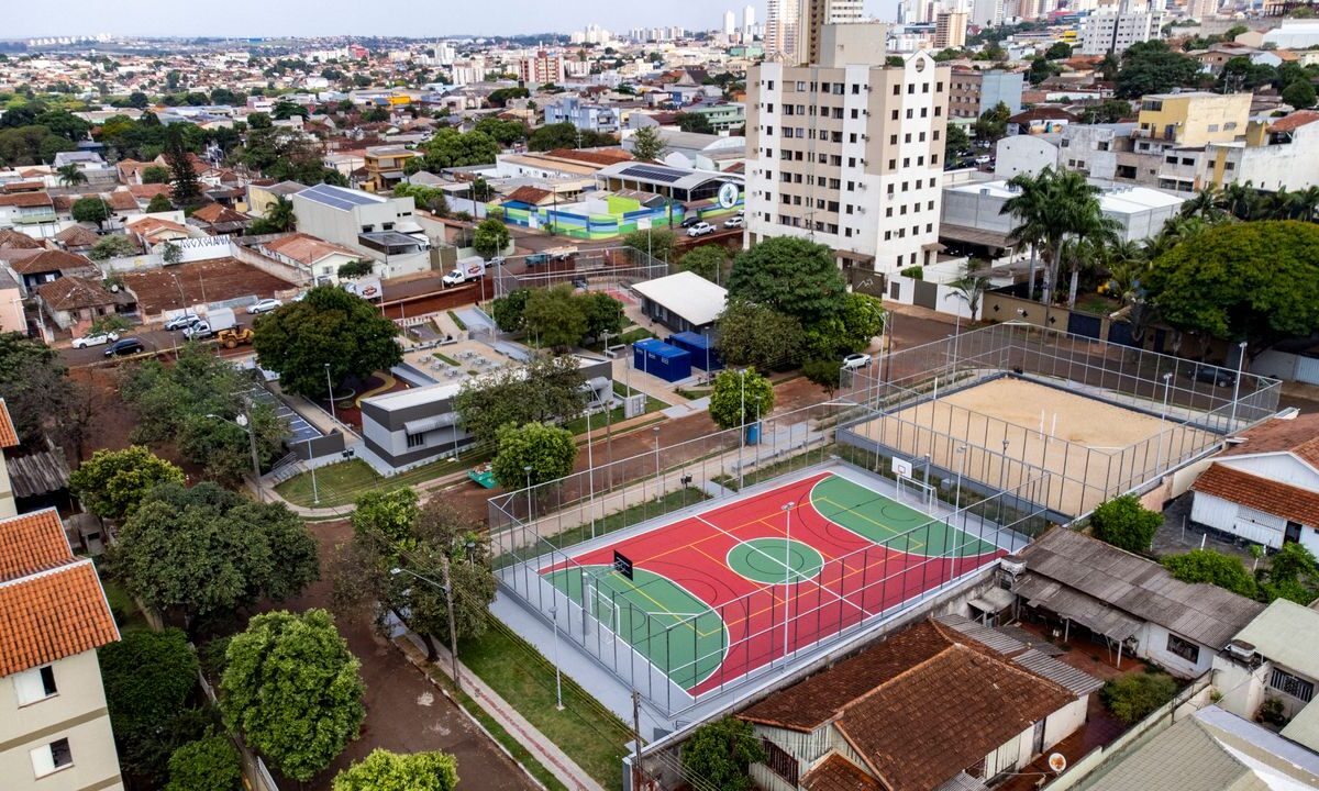 Condições de trabalho nas escolas públicas